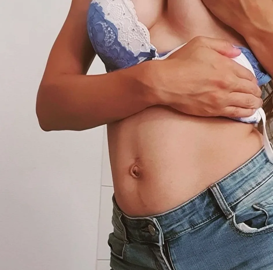 Amelie, 28