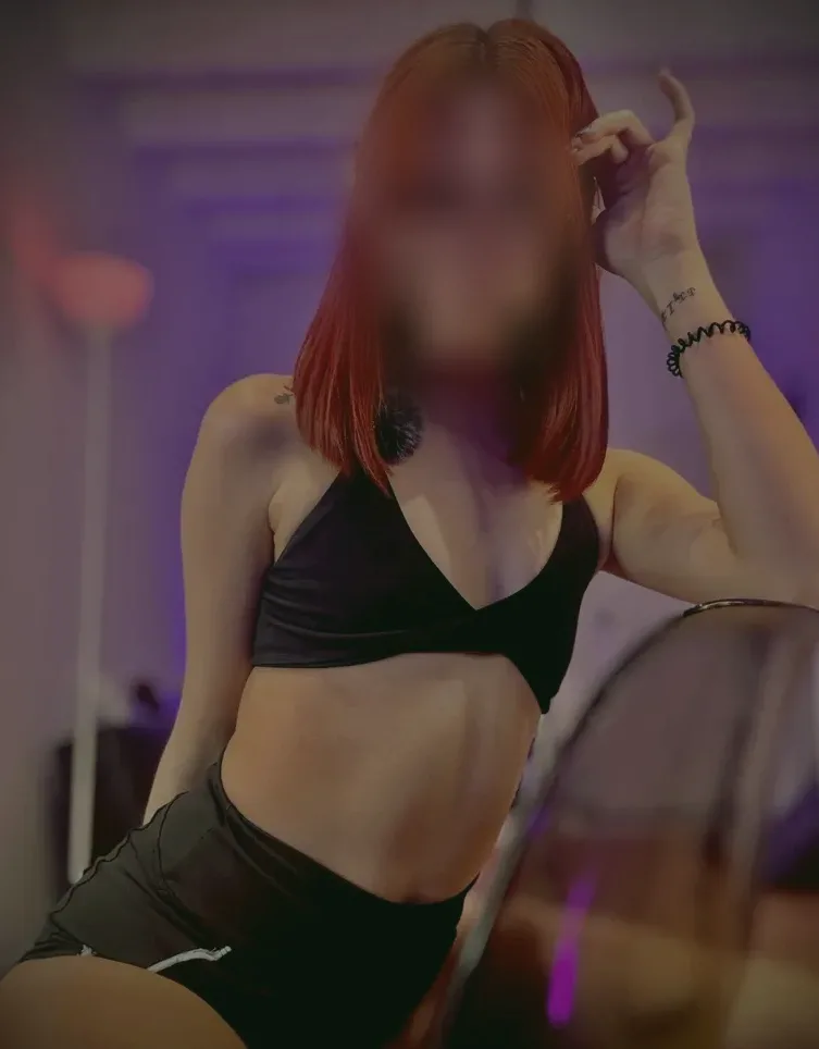 Anja, 28