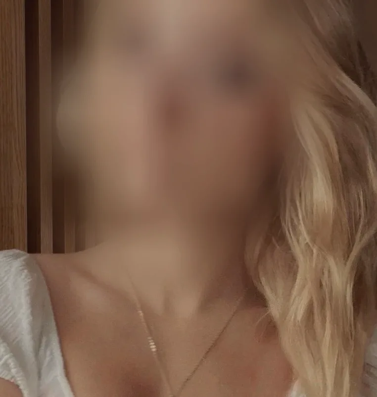 Kathleen, 19