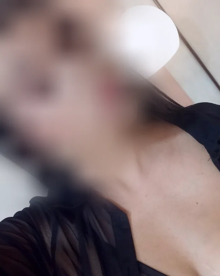 Laura, 35