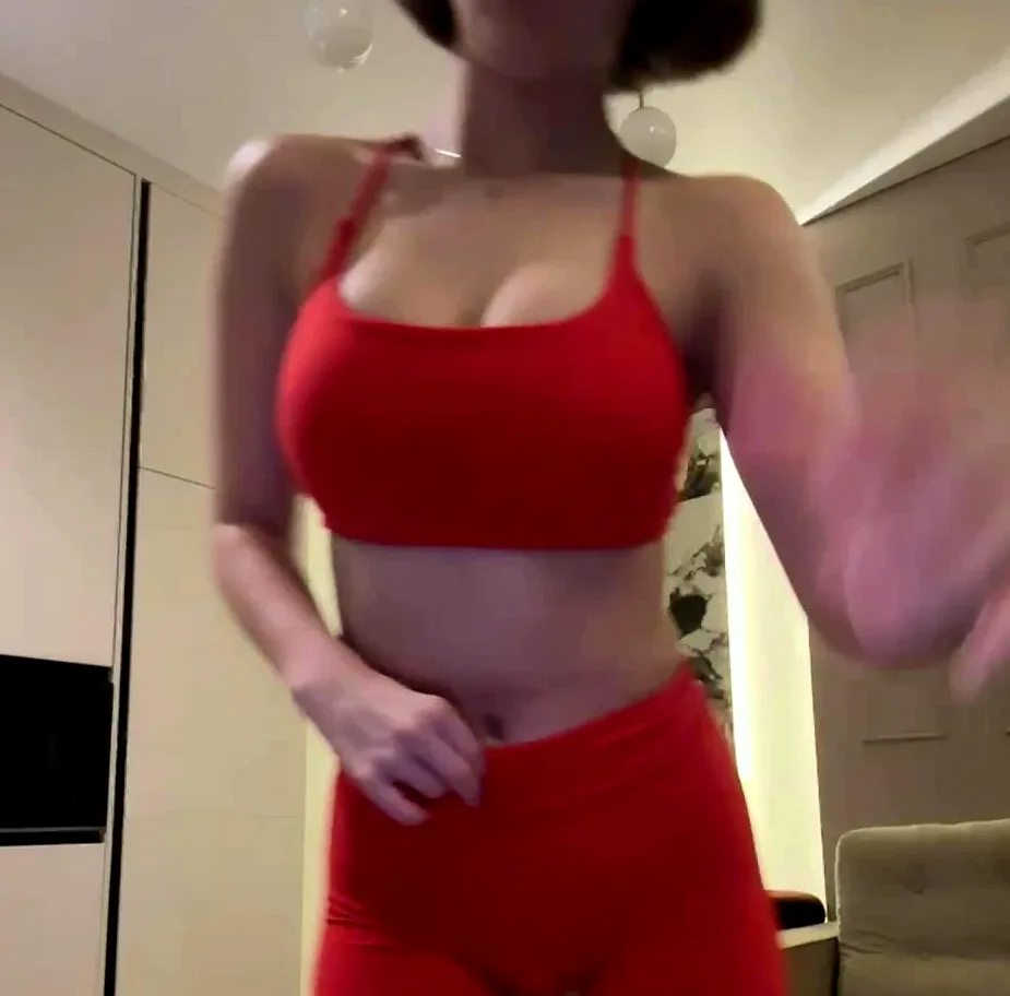 Lucia, 18