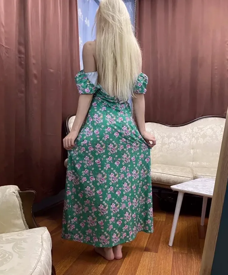 Nora, 30