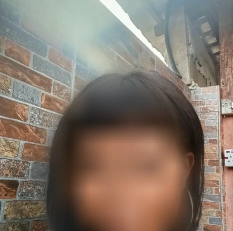Yasmin, 30