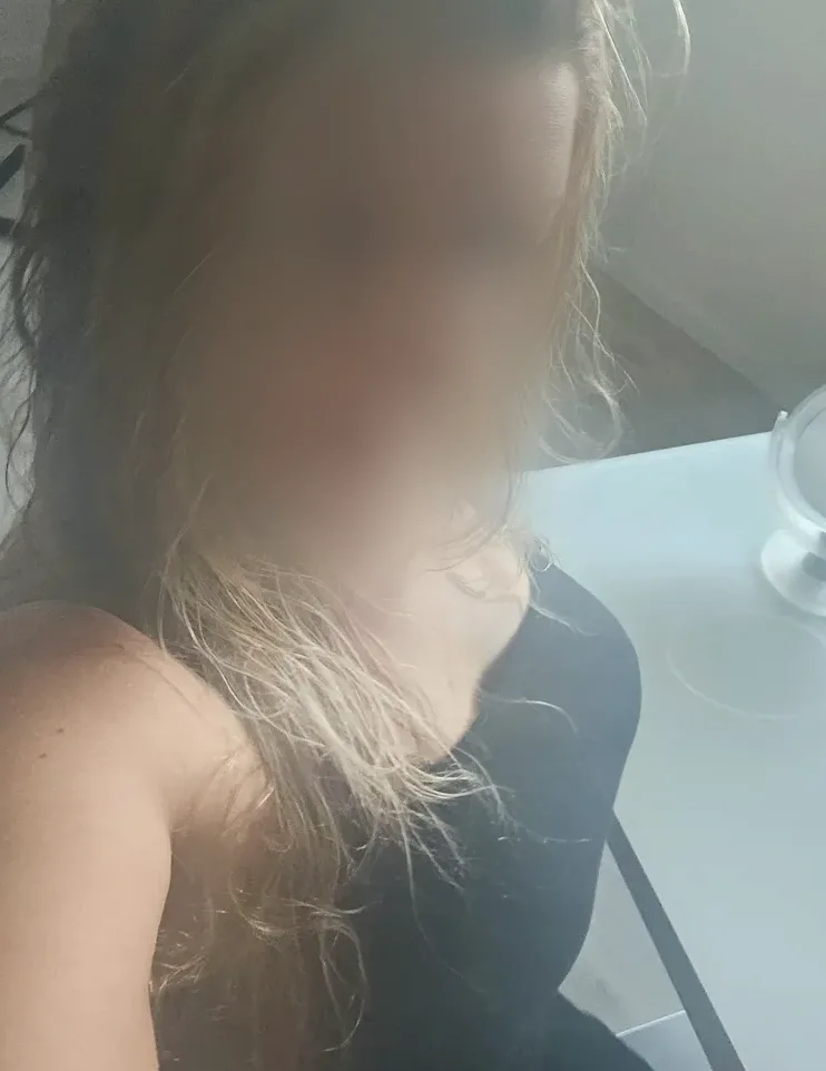 Yvonne, 31